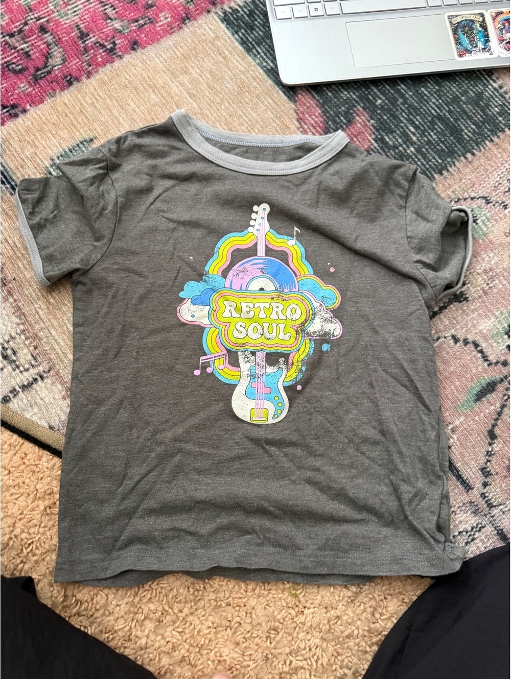 Retro soul Guitar shirt cat & jack size girls 6/7 colorful